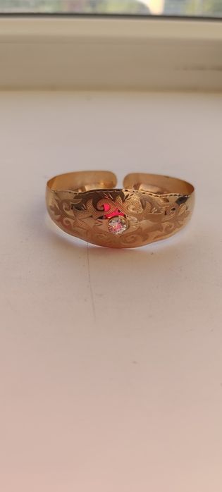 Продам золото 585 пробы.