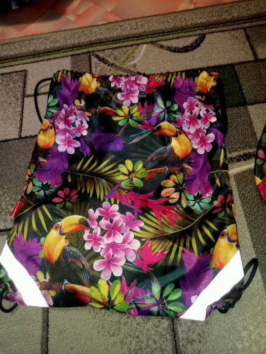 Продам рюкзак фирменный прочный.