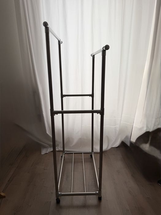 Вешалка для одежды