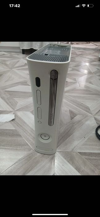 Vand consola Xbox 360