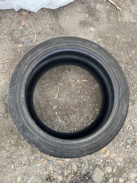 Продам два балона зимней резины