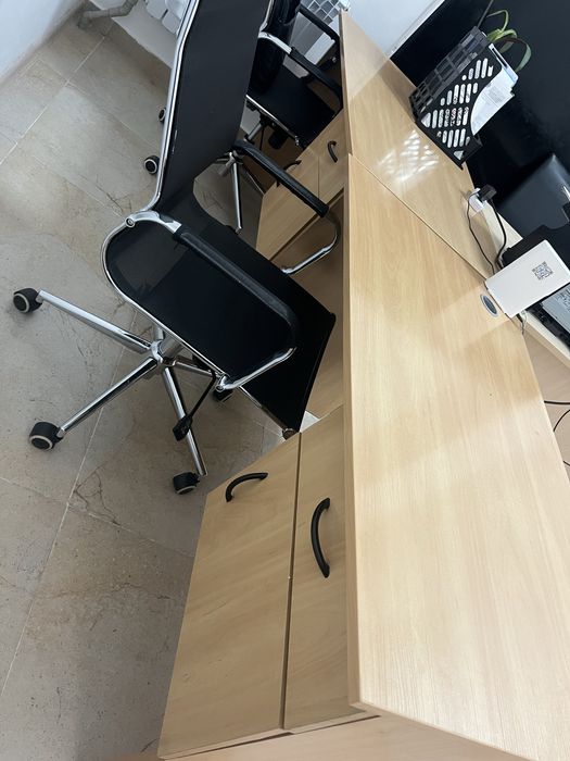 Продам офисные столы