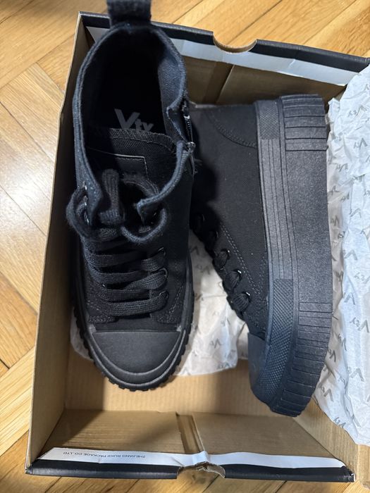 Черни Кецове Vty