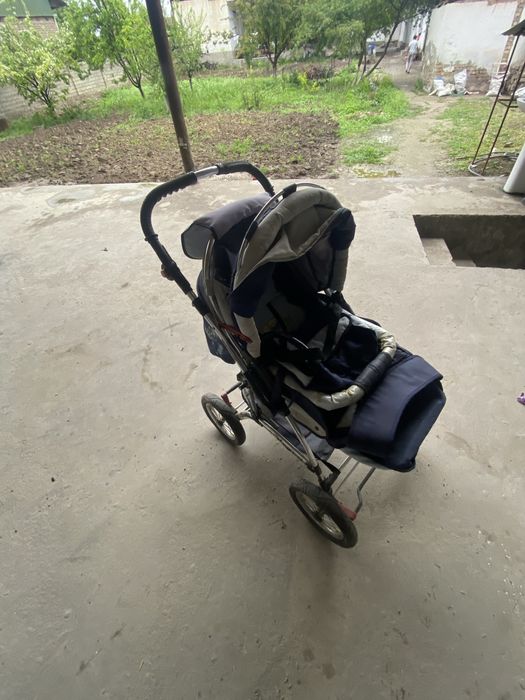 Коляска сотилади яхши холатда