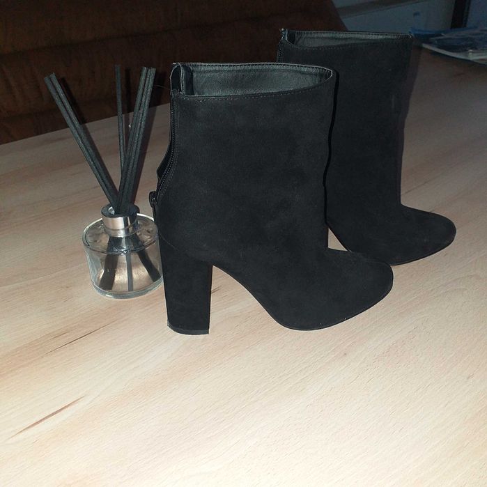 Дамски боти велур