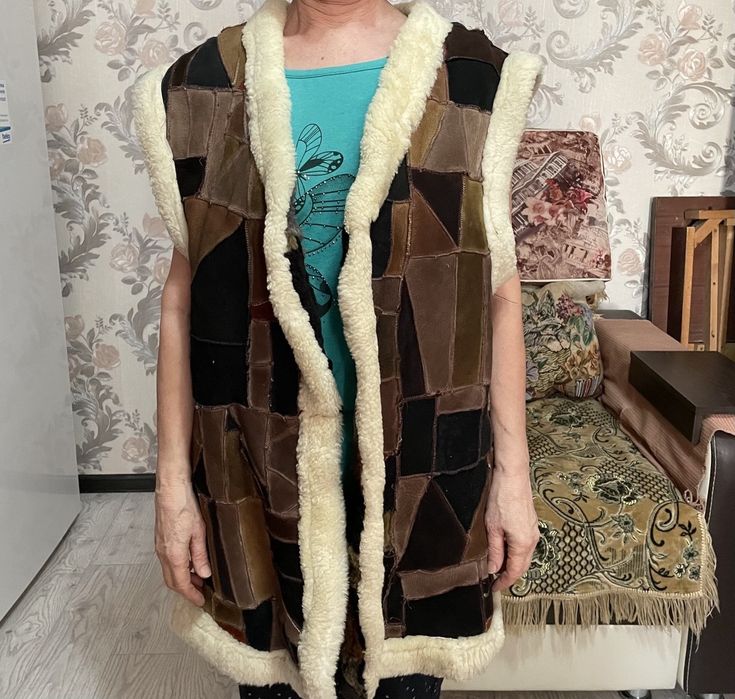 Жилетка меховая б/у