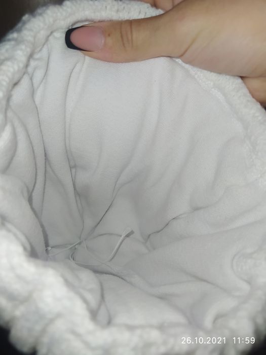 Продам шапку для девочек