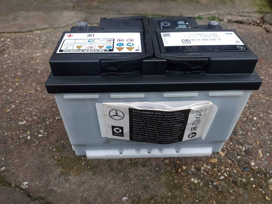 Baterie auto Varta Mercedes Benz 12V 74Ah 680 A an 2022