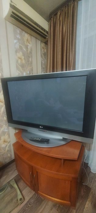 Продам Led телевизор LG