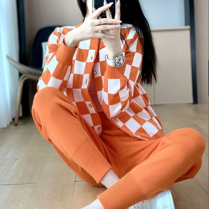 Двойка дәл фотодағыдай