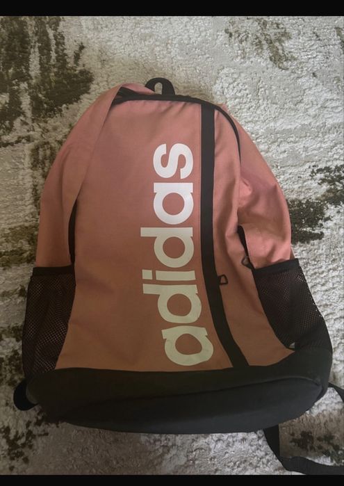 Vand rucsac adidas stare foarte buna