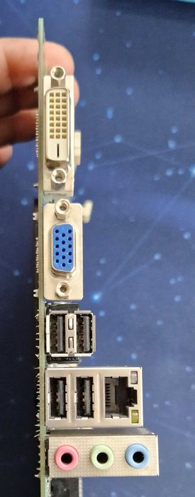 Placa de baza Lenovo IH61M + cooler