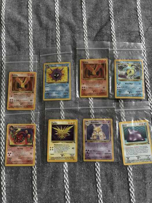 Carti pokemon 1999 2002 stare foarte buna pentru colectionari