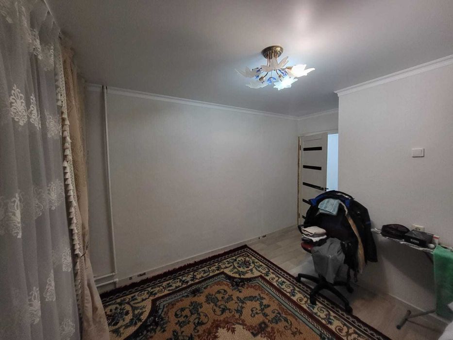 Продам 3 комнатную Свечка 6 микрорайон