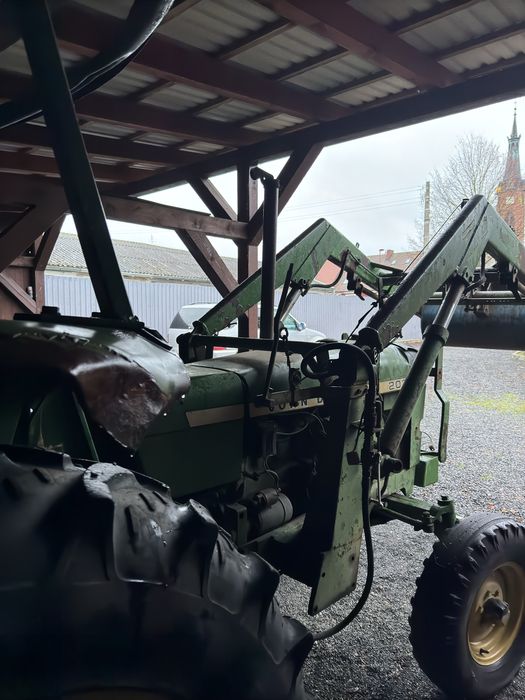 John Deere 2030 cu Incarcator frontal