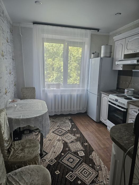 Сдам 2 комнатную квартиру