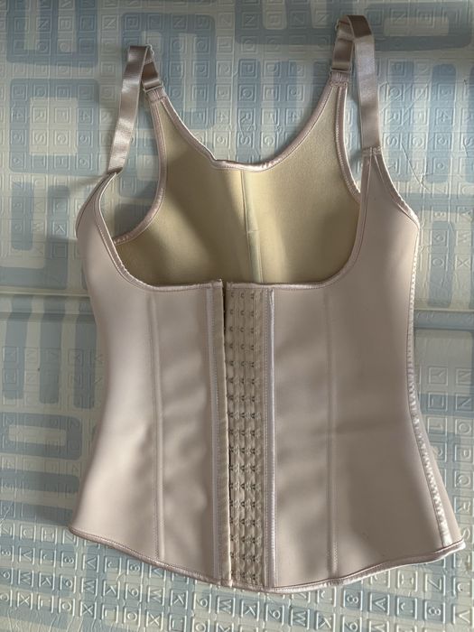 Утягивающий корсет