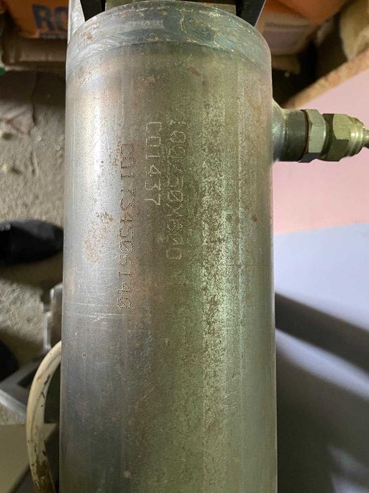 Presă hidraulică pentru brichetat rumeguș