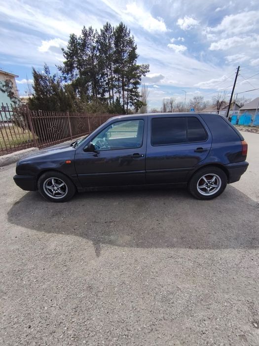 Продам гольф 3 в хорошем состоянии.