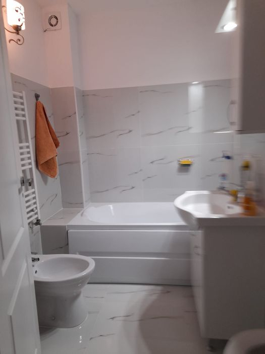 Apartament  3 camere