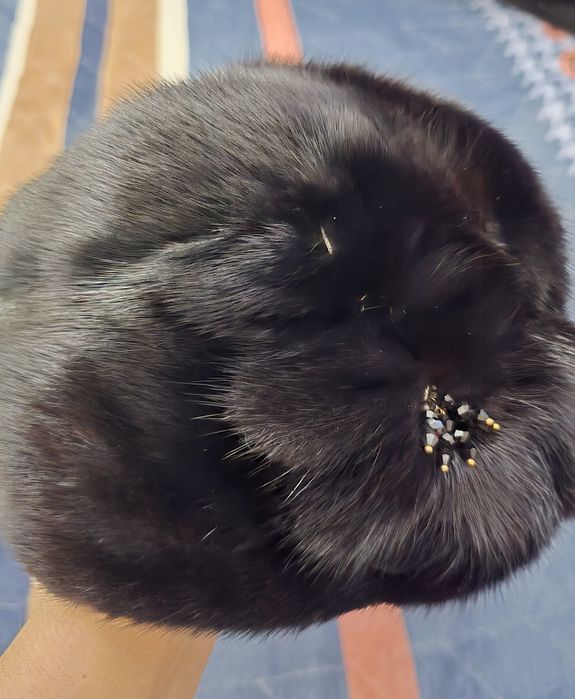 Продам норковую шапку