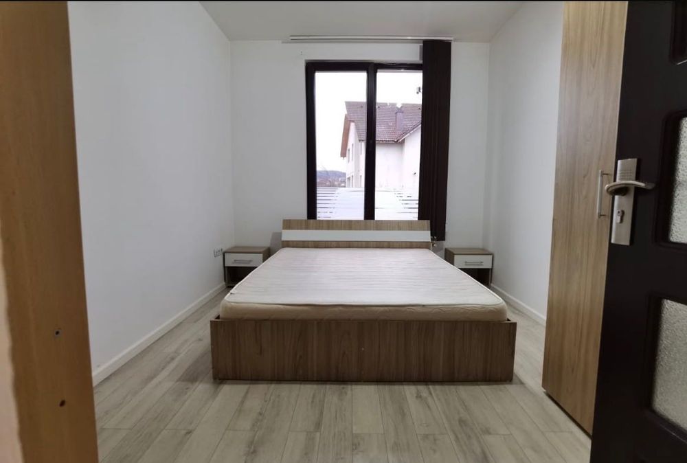 Închiriem apartament 2 camere, la parter