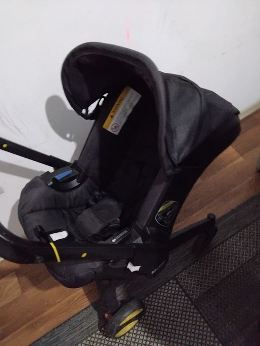 Продам детскую коляску автокресло.