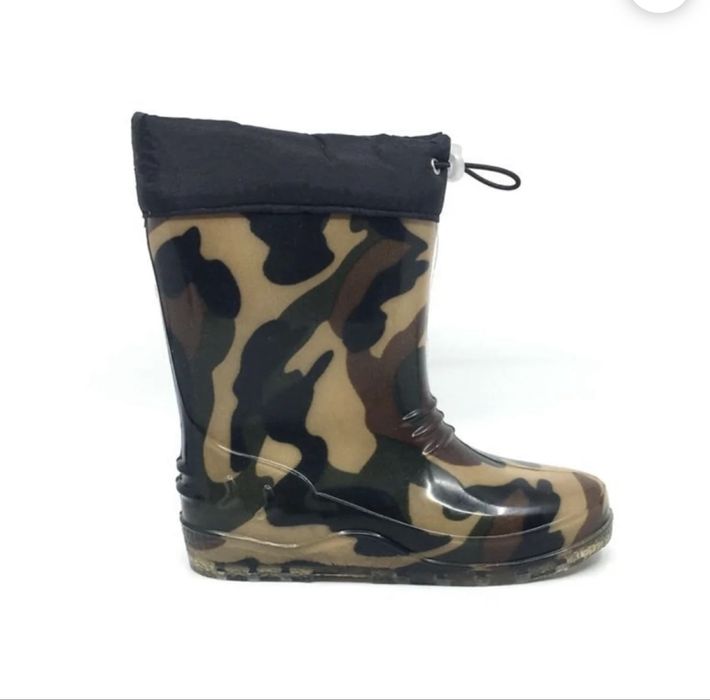 Нови зимни ботуши за момче