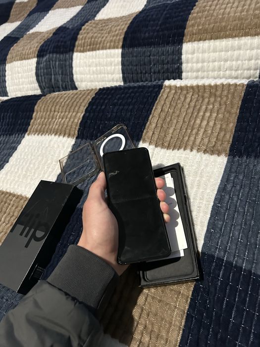 Самсунг Z flip 4 срочно