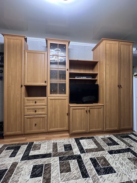 Продам стенку в зал