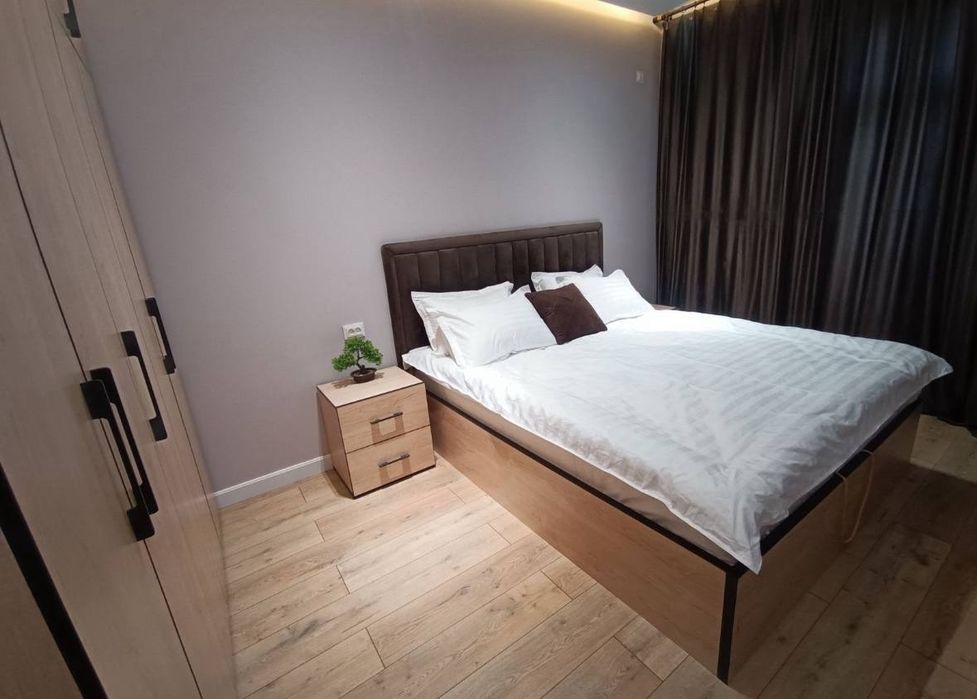 Продается срочно 2/3/5 на Чиланзаре 18, ор-р Парламент