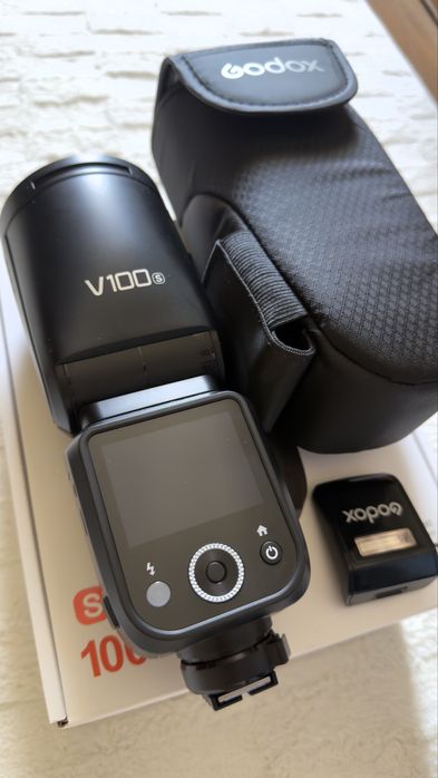 Sony Godox v100 flash