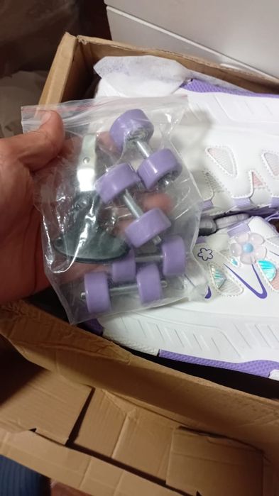 Продам кроссовки на колесиках