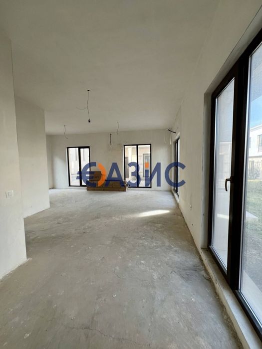 Продава се Къща в Бургас, Сарафово - 97 кв.м за 1691 €/кв.м - Снимка #1