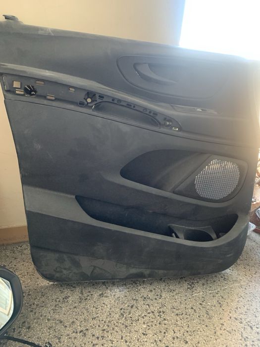 Предно стъкло, кори за врата, странично огледало за Мерцедес ВИТО 2015