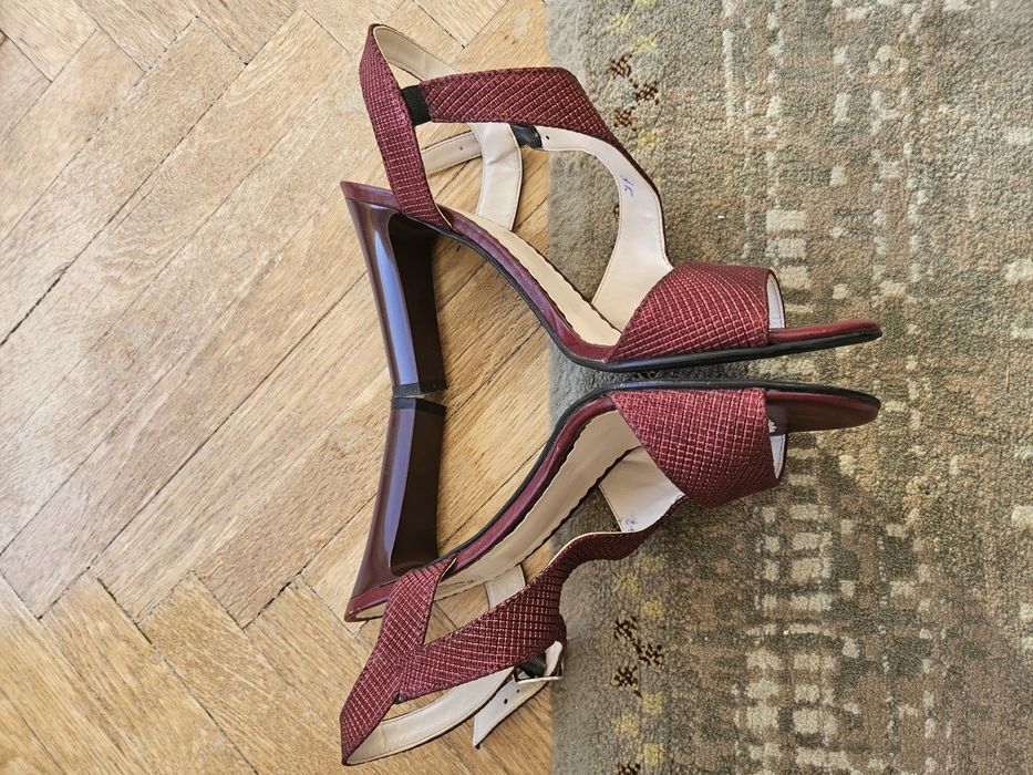 Sandale elegante cu toc marime 37