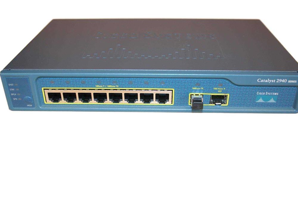 Switch profesional CISCO Catalyst 2940