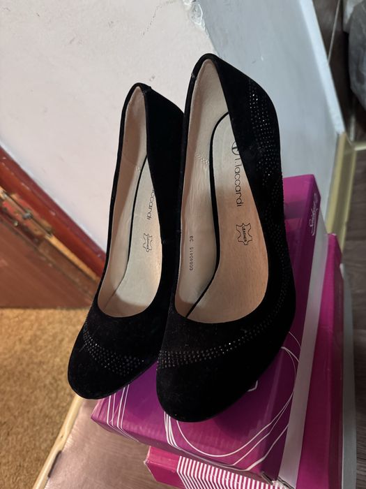 Разный размерде туфлилар