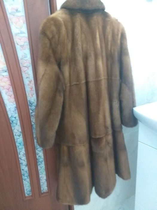 Продам шубу ,120000