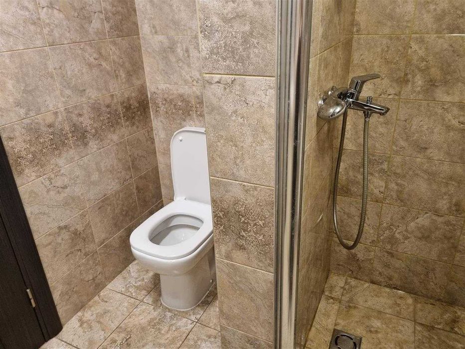 Дава се под наем Двустаен апартамент в Бургас, Славейков - 63 кв.м за 255 € - Снимка #3