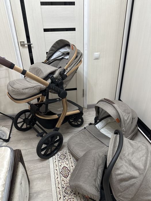 Продам Коляску 3в1