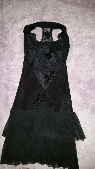 Елегантна рокля