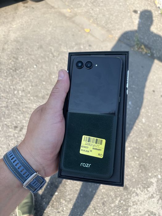 Motorola Razr 60 ultra 512gb 16 gb ram impecabil display nou rama noua