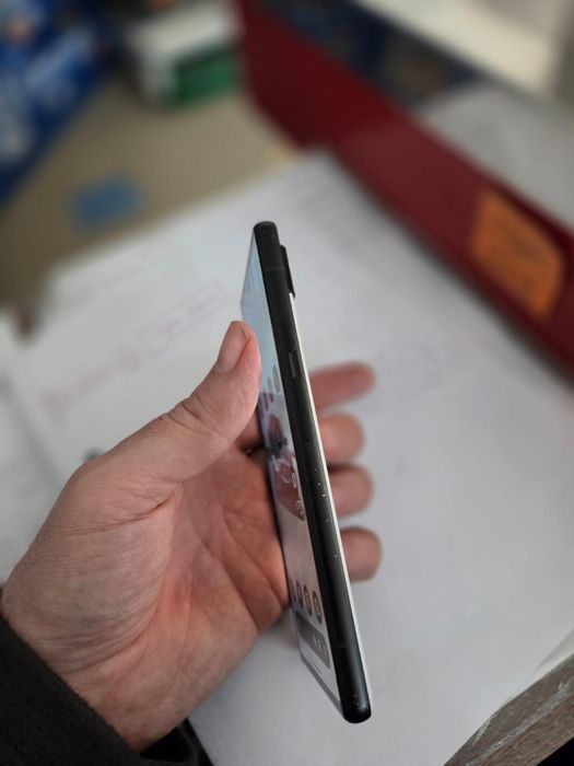 Продам  Google pixel 6a