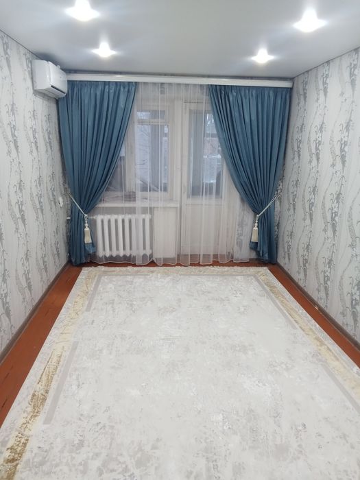 Продам 2-хком квартиру