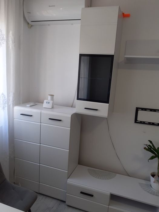 Vand apartament cu 2 camere