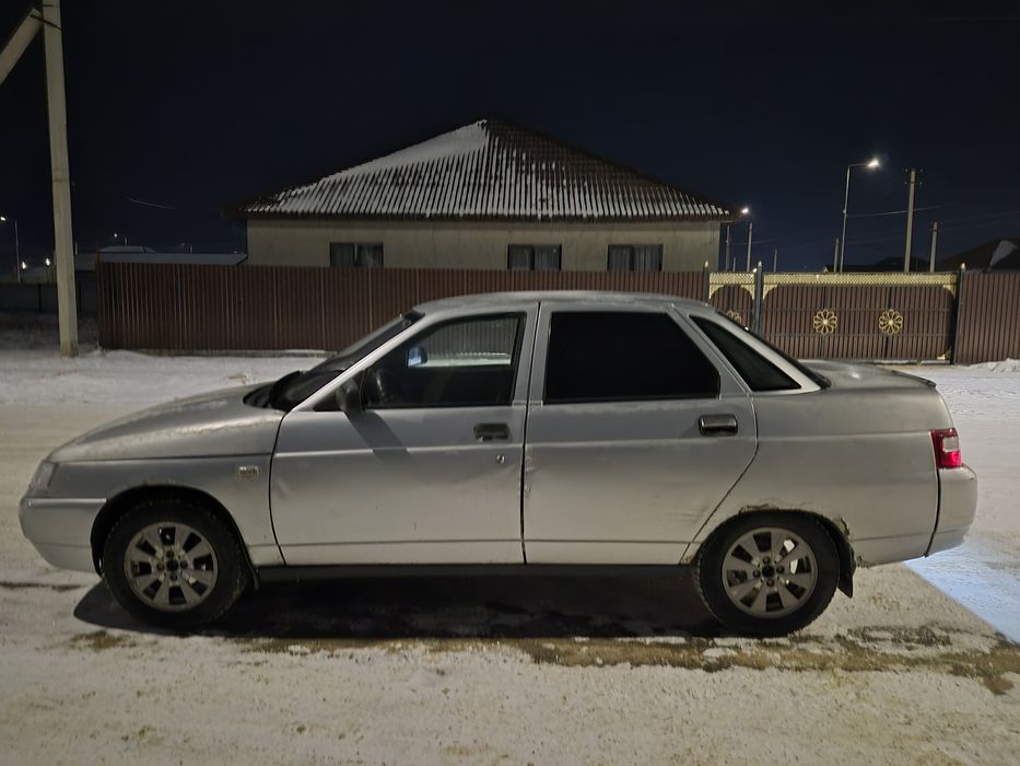 Продаю машину 2110 ваз