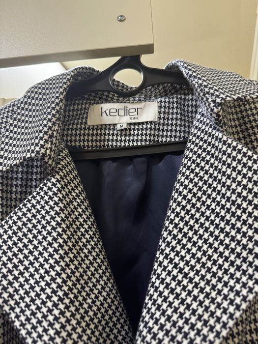 Продам тренч на подкладе