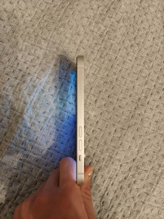 iPhone 14  E sim