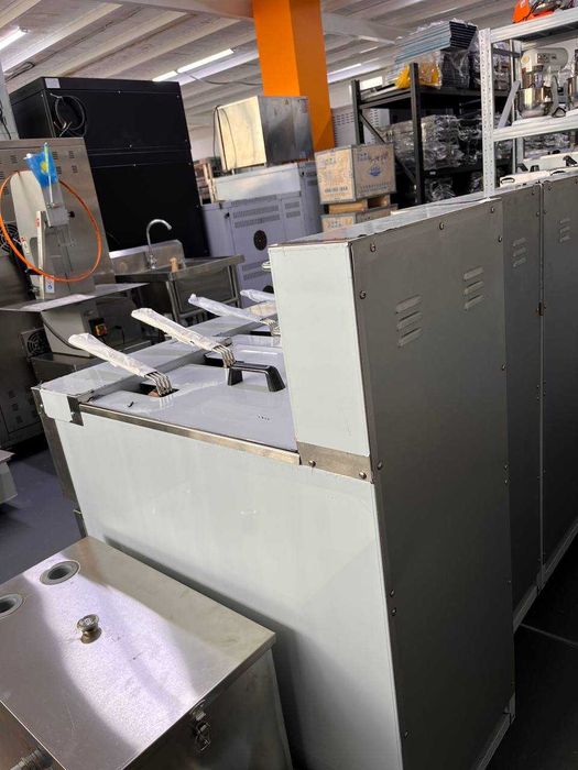 Фритюрница BROSKO BDF-26 (30 л)